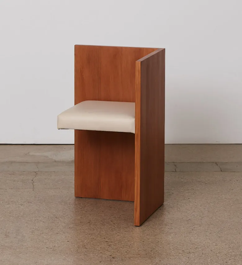 C Chair