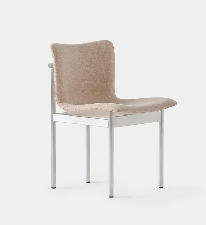 Cadre Chair