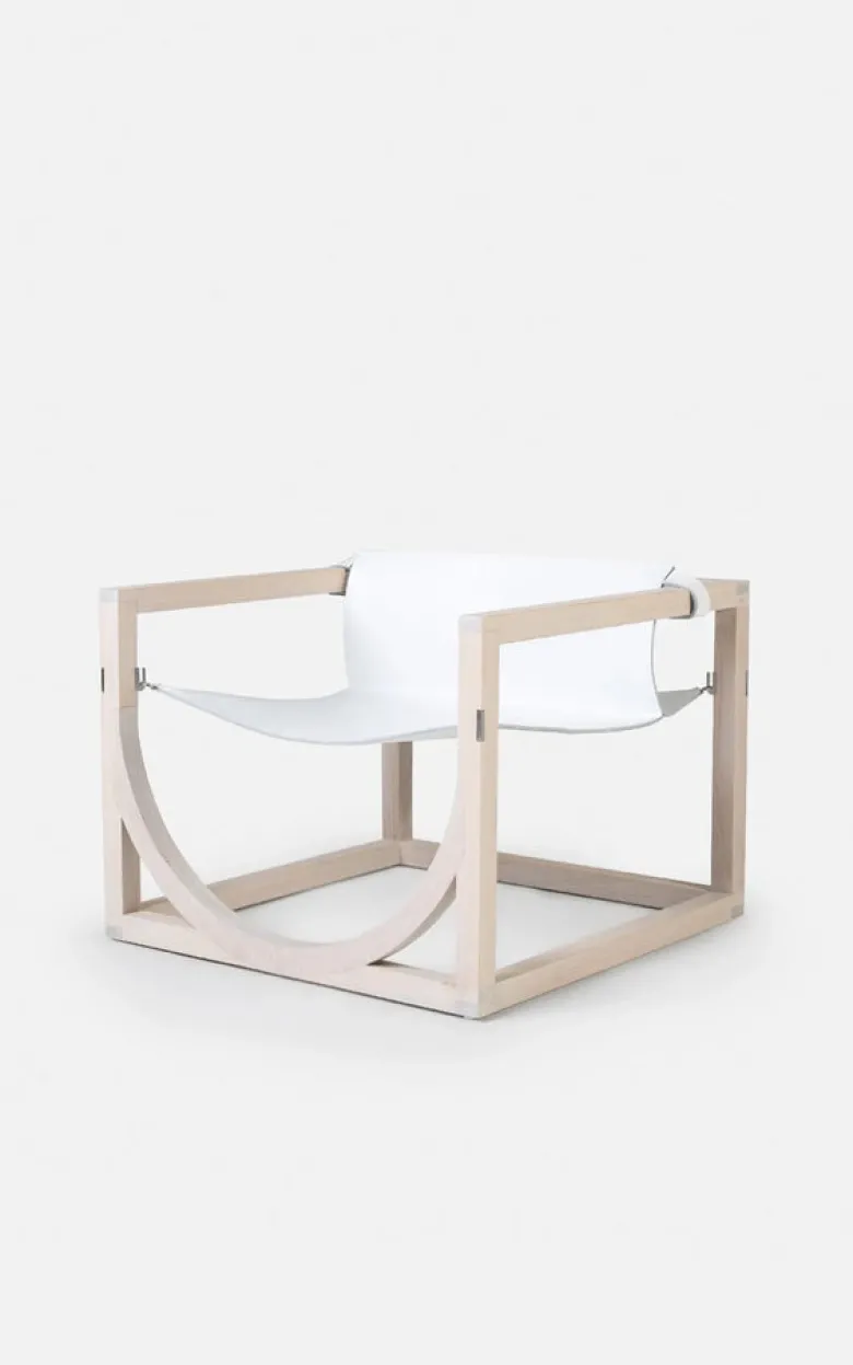 Capa Lounge Chair