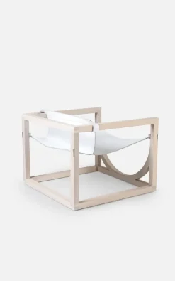 Capa Lounge Chair