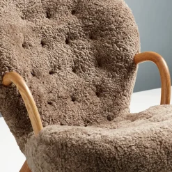Clam Chair