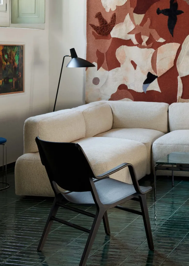 Develius Mellow Sofa EV8