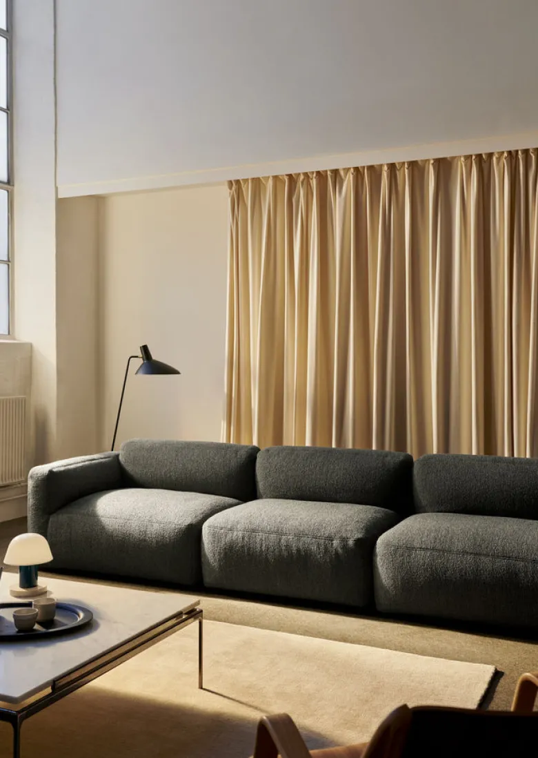 Develius Mellow Sofa EV8