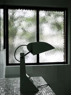 E63 Lamp