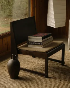 Easy Chair 01