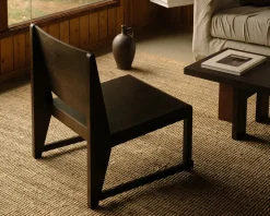 Easy Chair 01