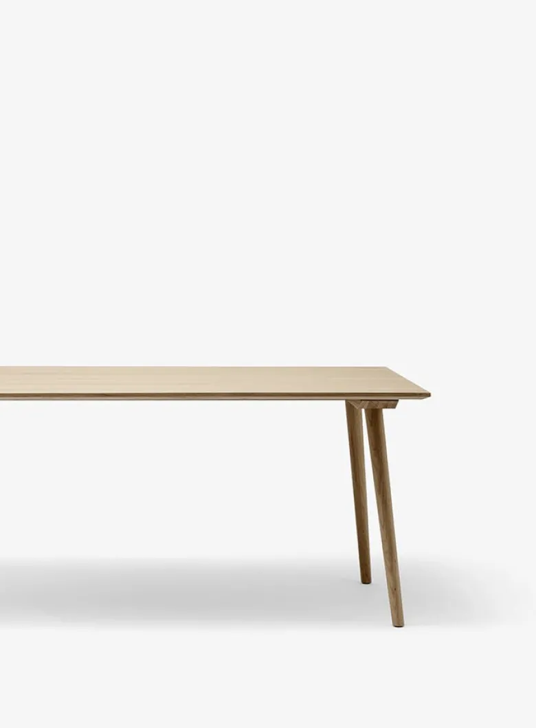 In Between Table SK6