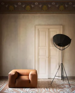 Le Mura Armchair Standard Fill