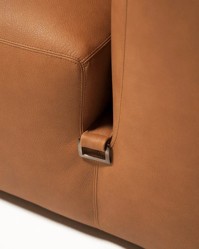 Le Mura Armchair Wool Fill