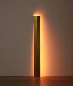 Mano Standing Light
