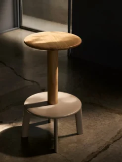 Massif AV39 Counter Stool
