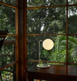 Modo Desk Lamp