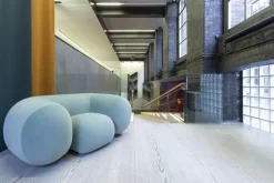Mollo Armchair