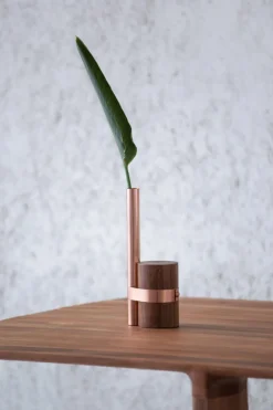 Pós-Tropical Vase