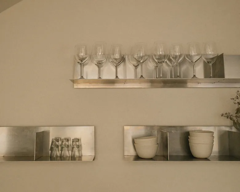 Rivet Shelf