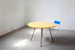 Round Table