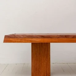 Scalloped Bench