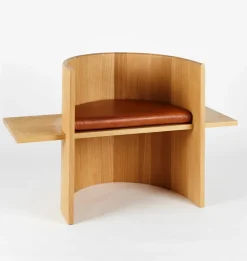 Sit, Set Chair