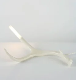 Superordinate Antler Table Lamp