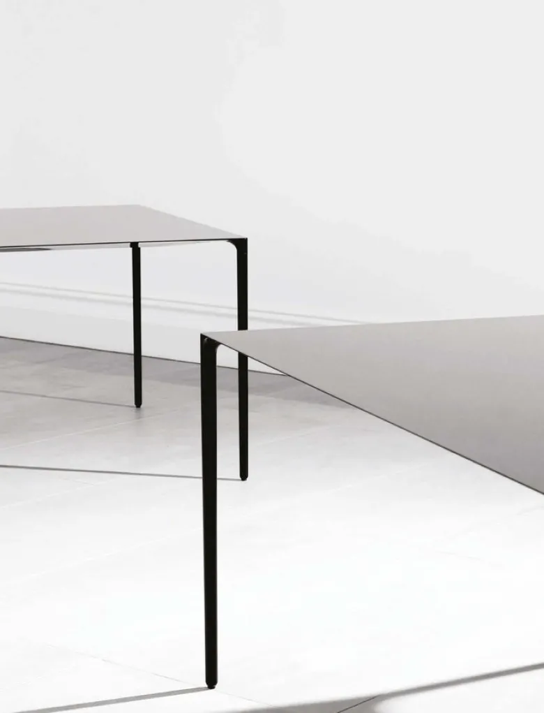 Surface Table