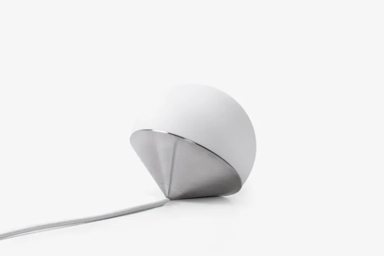 Tombo Lamp