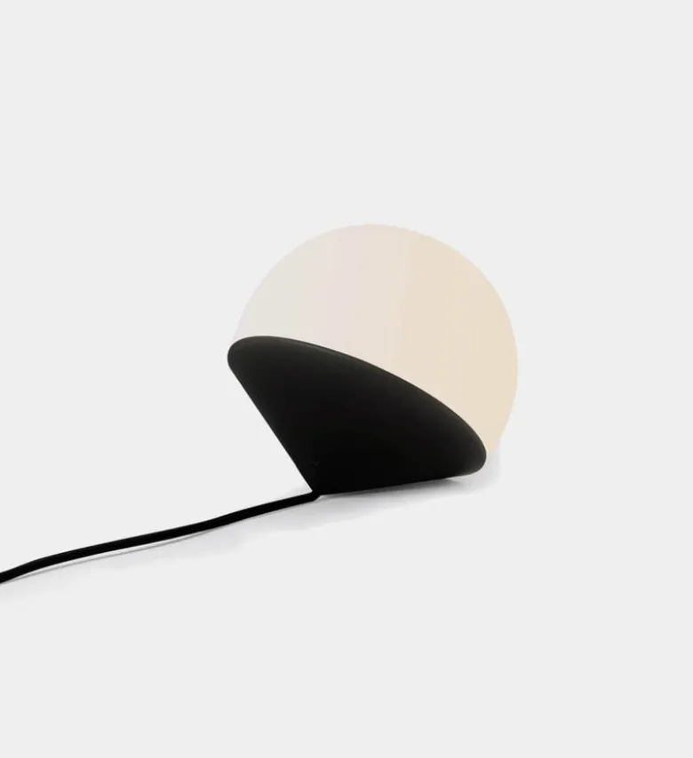 Tombo Lamp