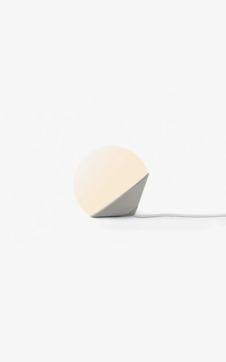 Tombo Lamp