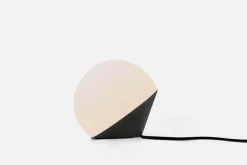 Tombo Lamp