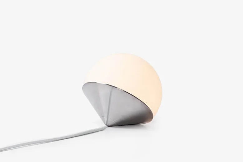 Tombo Lamp
