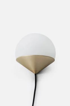 Tombo Lamp