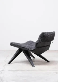 V-easy chair