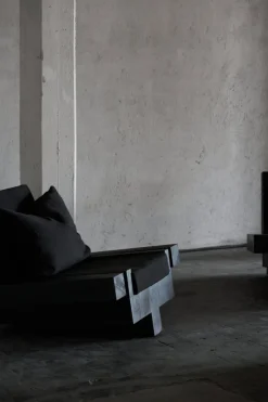 Zoumey lounge chair 012024
